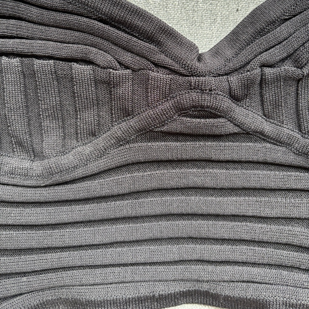 Glassons Black Bandage Crop Top - Picture 3 of 7